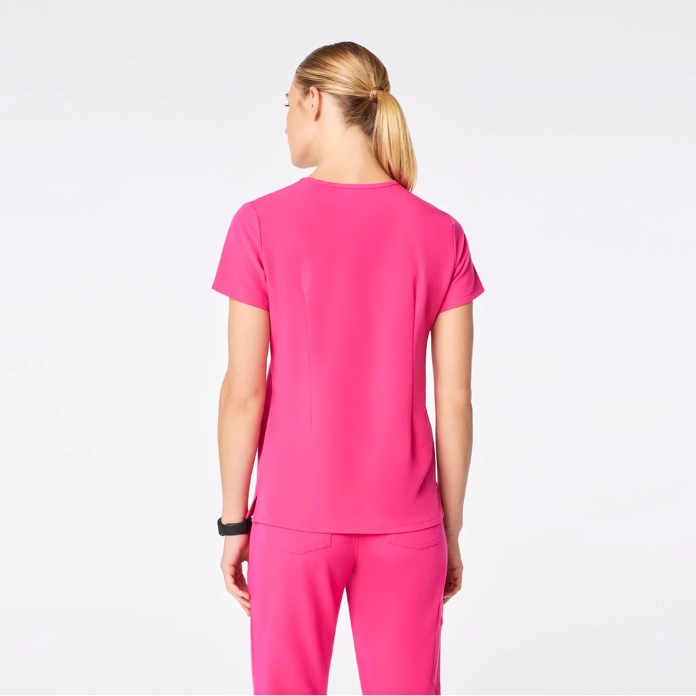 NWT Figs Women's Shocking Pink Catarina Top and Zamora Joggers Set Size S - Picture 4 of 16
